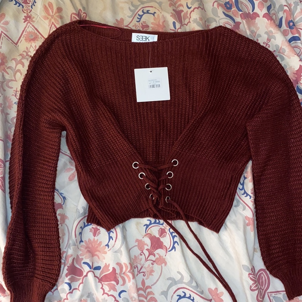 LF Seek Burgundy Cropped Lace Up Knit Sweater Grommet Tie Front Cinched Waist xs